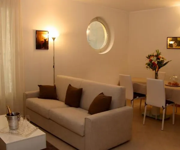 Dimoraviapiadue * 사보나