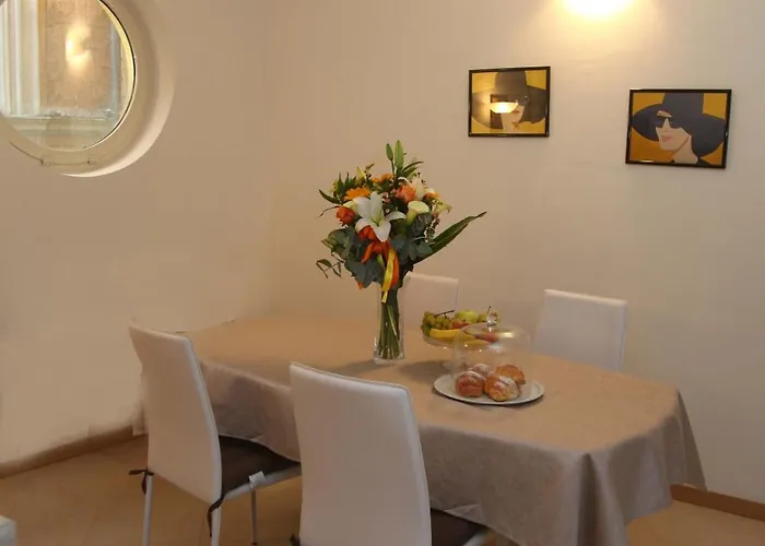 Dimoraviapiadue Apartman